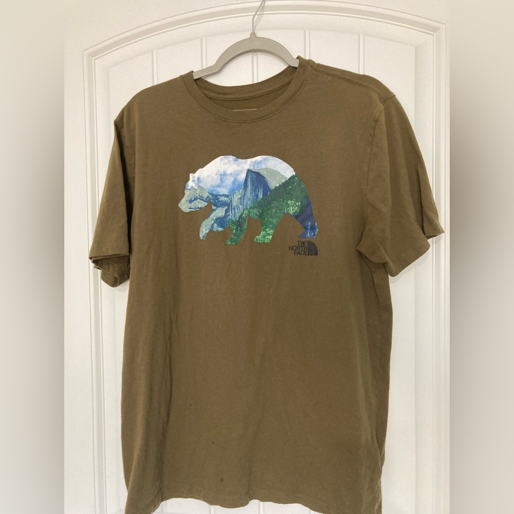 Mens Large The North Face Tshirt